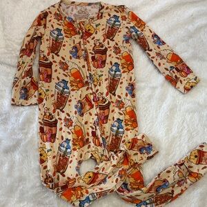 Little Snuggles 18-24 fall Pooh coffee Print Onesie stains